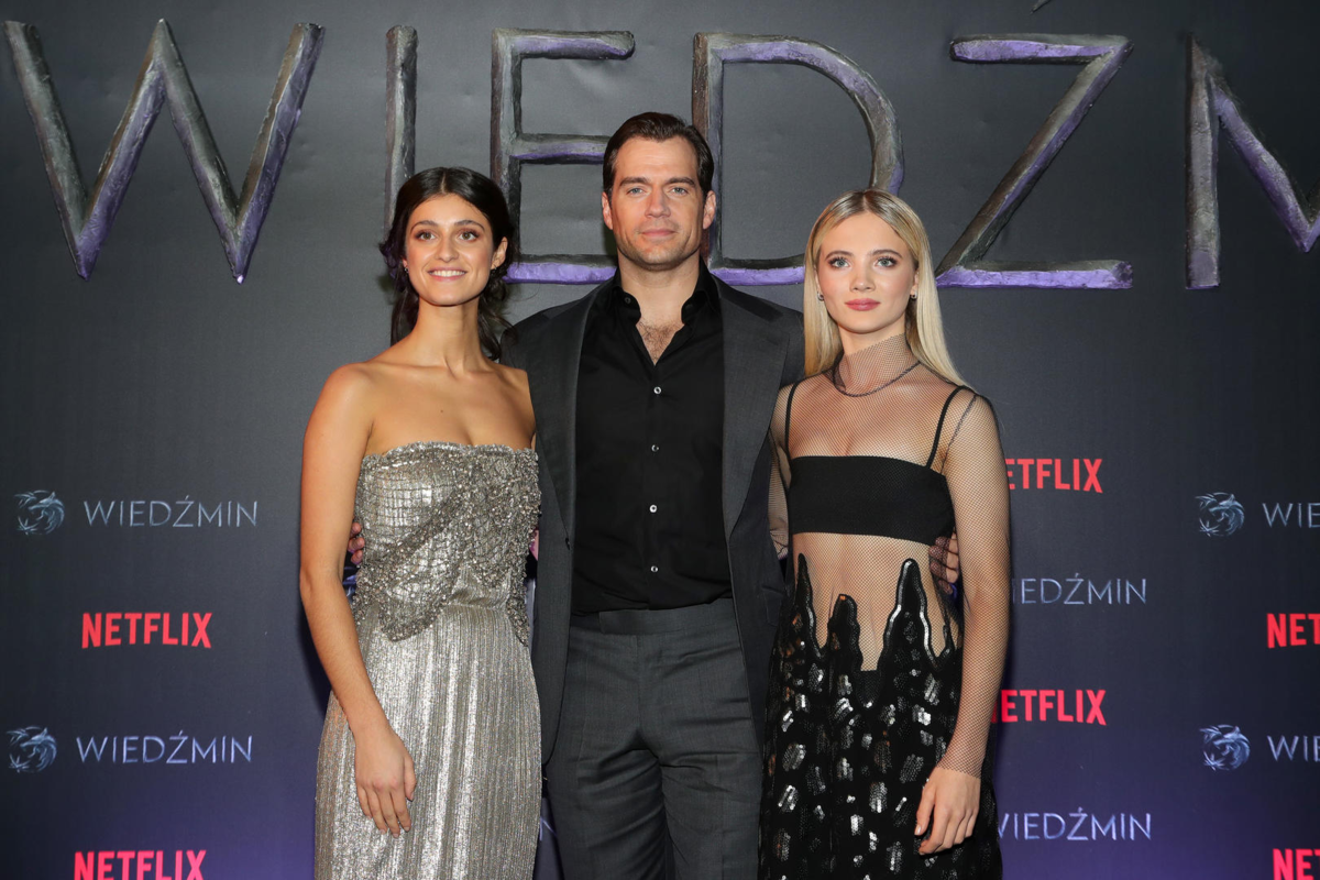 Anya Chalotra Henry Cavill Freya Allan galeria zdjęć