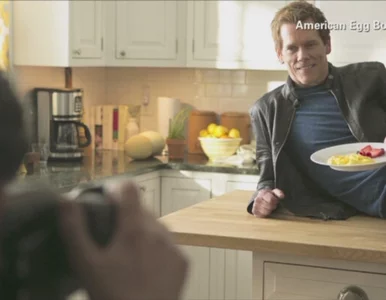 Miniatura: Kevin Bacon reklamuje... jaja